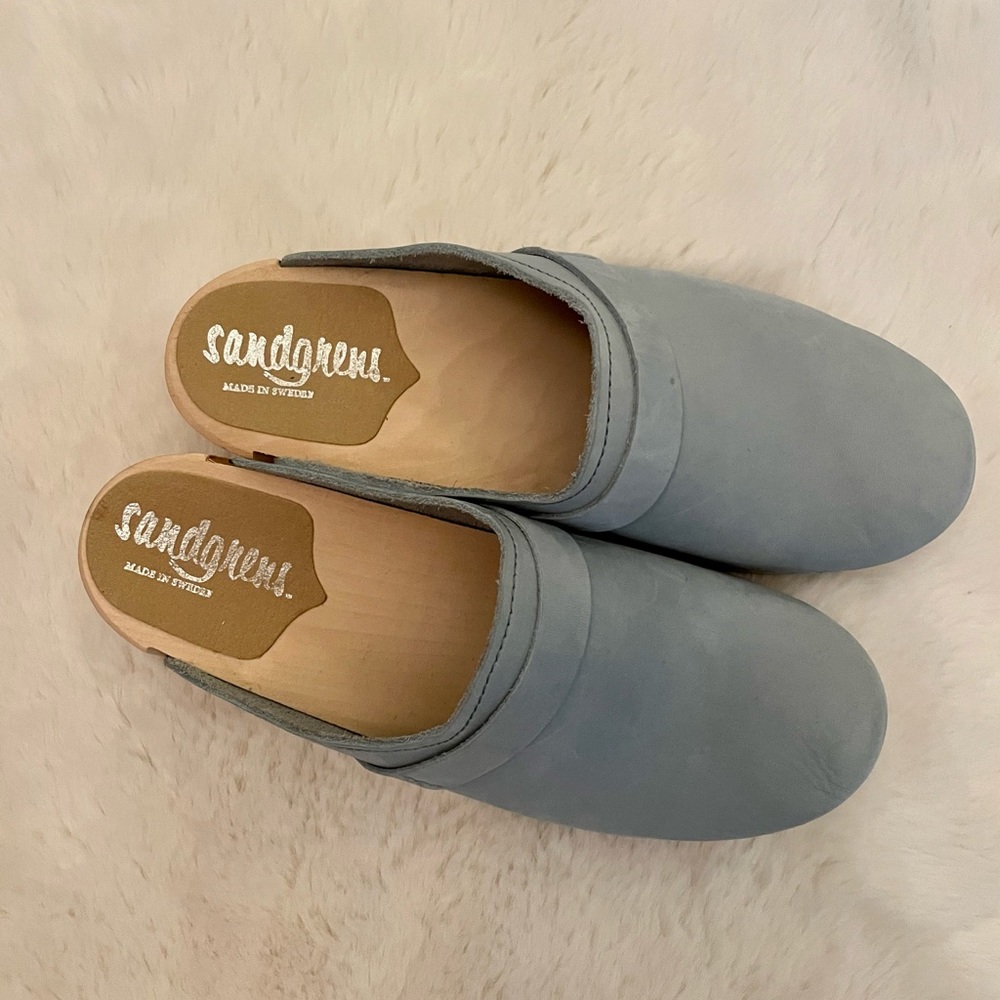 Sandgrens wooden Tokyo clogs in light blue NWOT